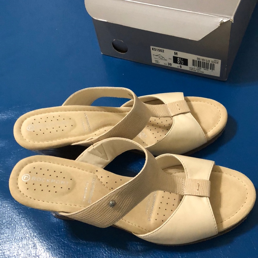 Wedge sandals